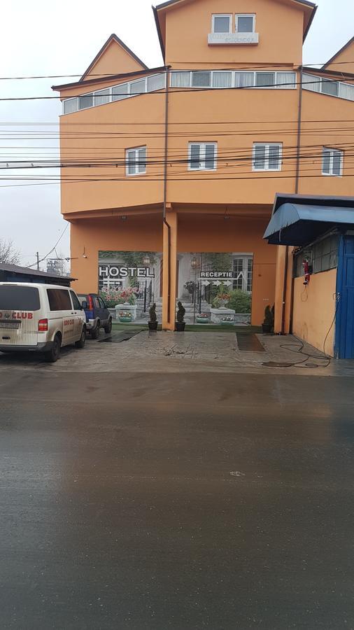 Hostel Ruxandra Focşani Exterior foto